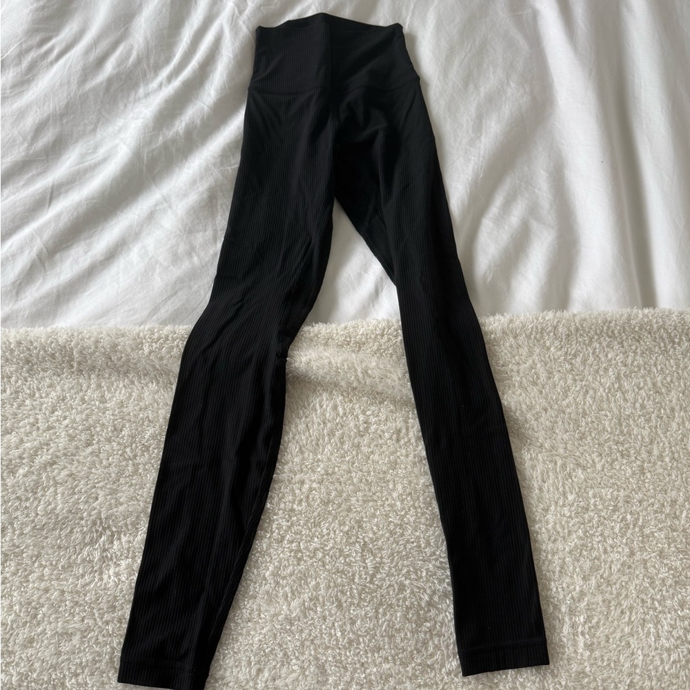Black ribbed Lululemon leggings